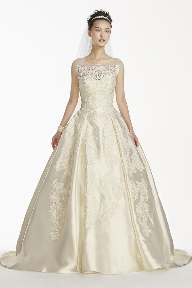 Classic Royal Wedding Dresses for Your Inspiration 