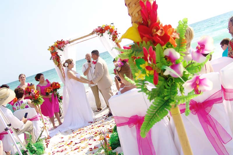 Everything You Need to Know About Hawaiian Wedding