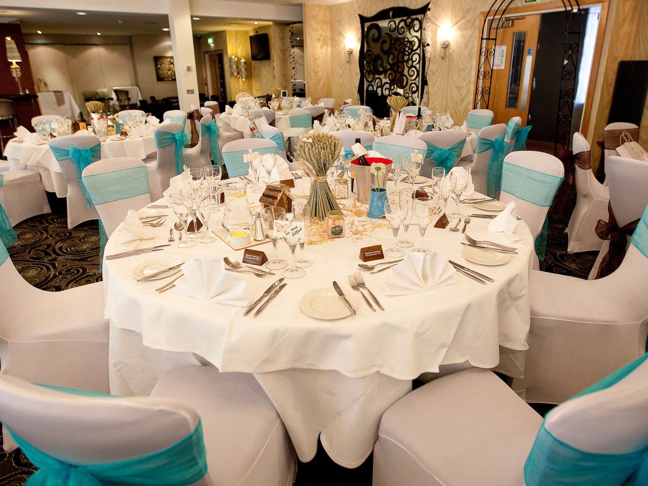 Circular Table Arrangements Questions Hispurposeinme Com How Many People Can Typically Sit At A Table