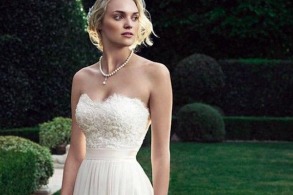 necklace to wear with strapless wedding gown